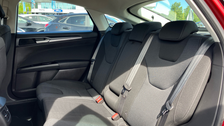 Ford Mondeo 2.0 TDCi Titanium 5dr Diesel Hatchback